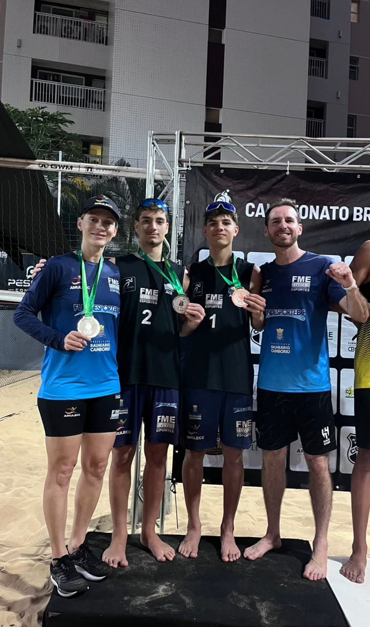 Kelvin e Arthur são vice-campeões brasileiros de vôlei de praia Sub-17