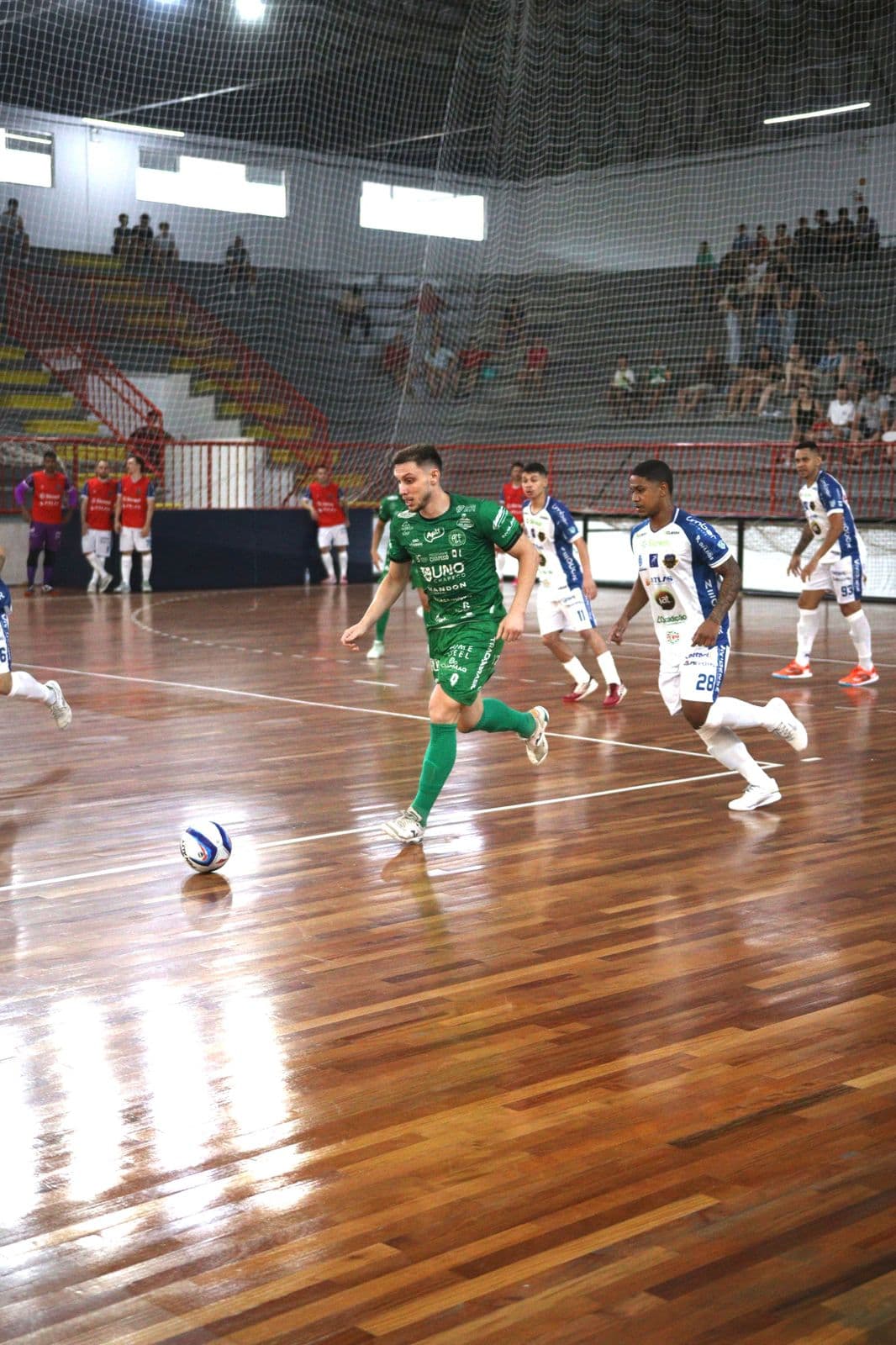 Chapecoense vence Pato Futsal no Desafio Ipuá em Modelo (Foto por @rogersilva_fotografia/@achapefutsal)