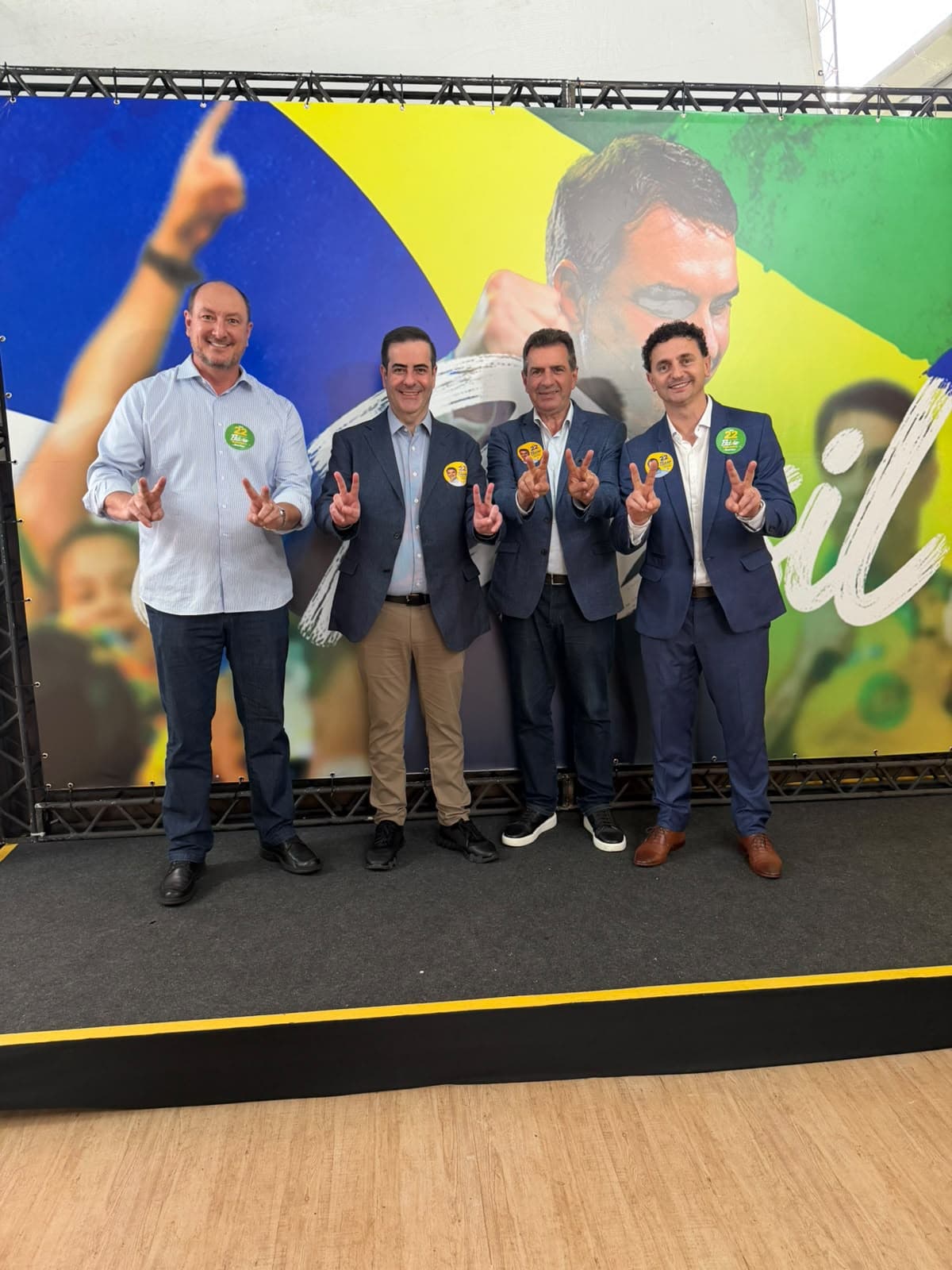 MDB de Santa Catarina se une a movimento nacional de apoio a Flávio Bolsonaro