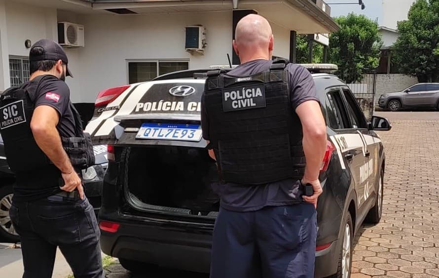 Homem tentou o colocar o 'sistema' a seu favor e foi preso (Foto: Polícia Civil)