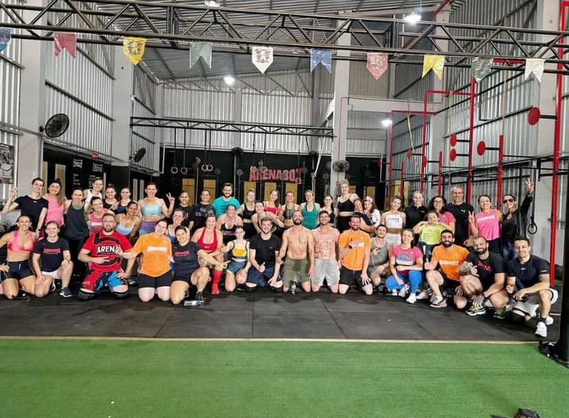 Praticantes da modalidade se reunem para aulões (Foto: Divulgação/Arena Box/Instagram)