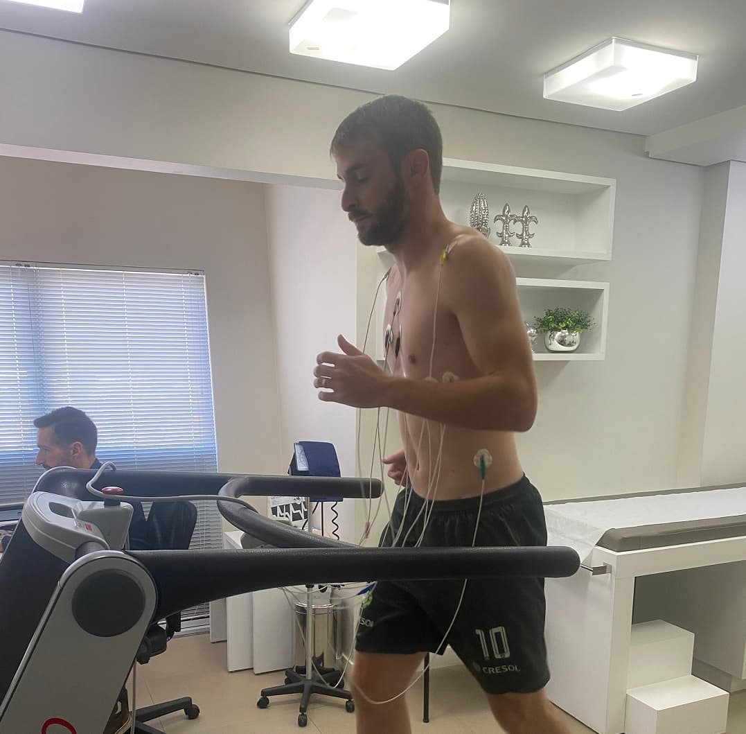 Atletas realizaram teste de esforço físico (Foto: Divulgação)