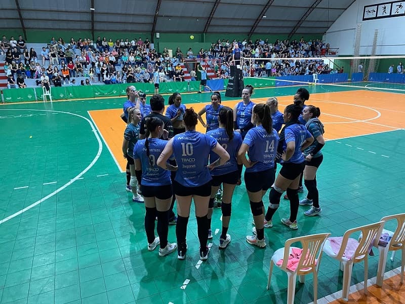 Após ficar em segundo lugar em seu grupo, Pinhalense jgou em casa, mas não conseguiu a classificação (Foto: Felipe Eduardo Zamboni)