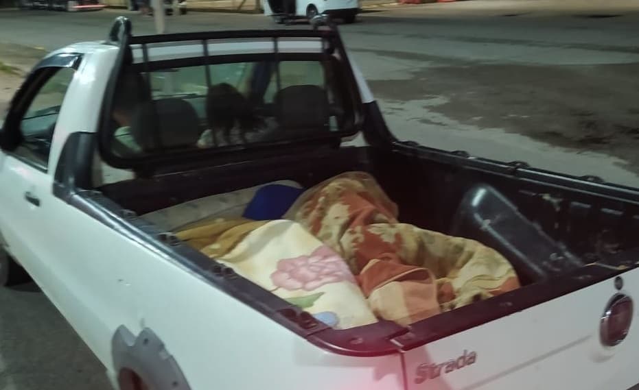 PRF parou utilitário e percebeu a presença dos passageiros (Foto: Divulgação)