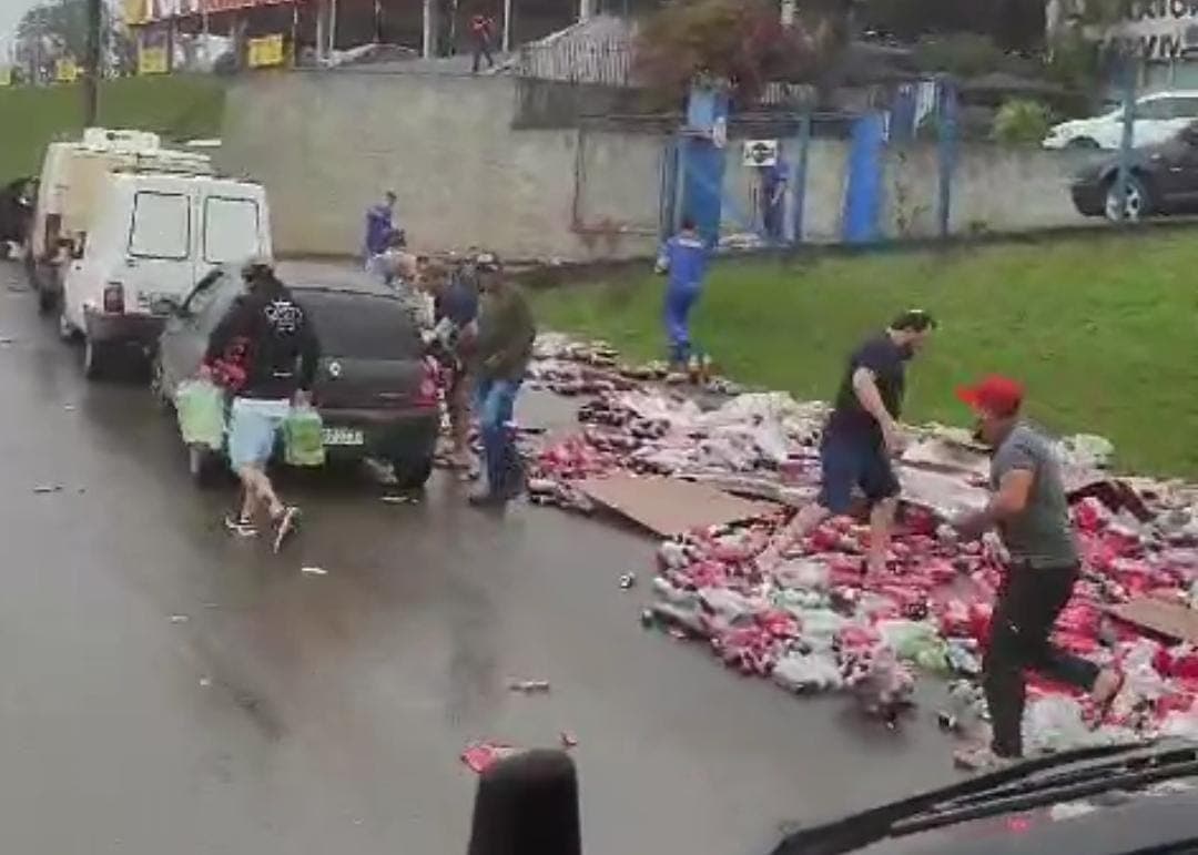 Pegaram a "coquinha" e se mandaram (Foto: Divulgação)