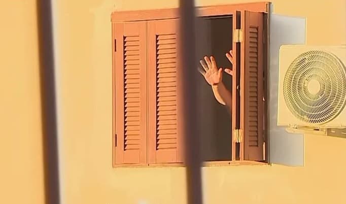 Casa onde um dos mandados da polícia foi cumprido (Foto: RBS TV)