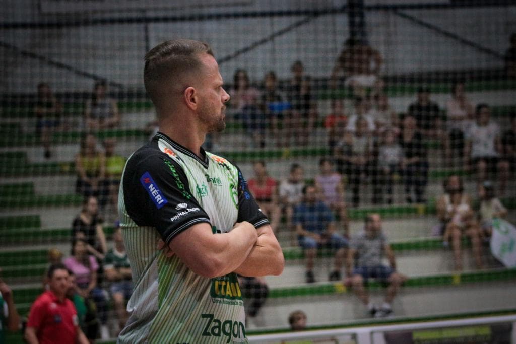 Técnico Maizena falou sobre a preparação para o Jasc (Foto: Felipe Eduardo Zamboni)