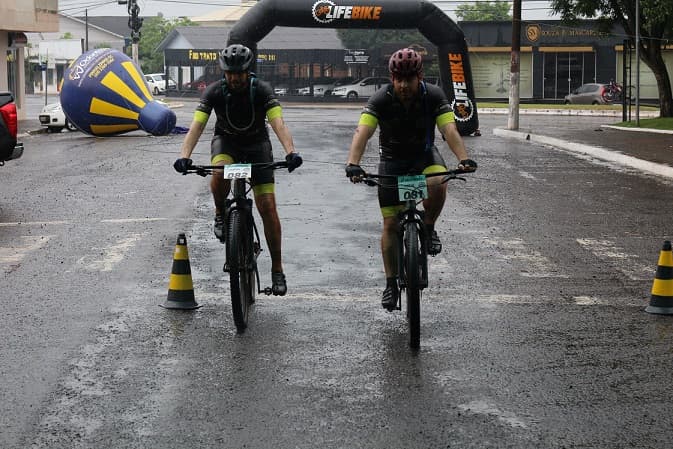 Segundo cicloturismo de Nova Erechim teve a presença de 180 ciclistas (Foto: Gilmar Bortese )