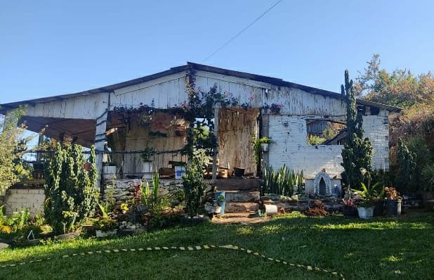 Casa ficou danificada (Foto: Polícia Civil )