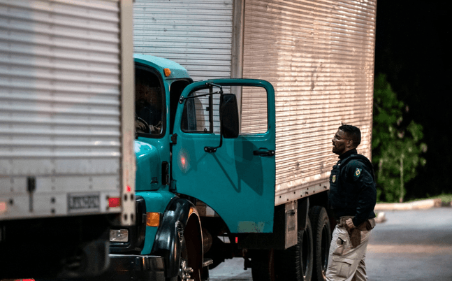 PRF está realizando fiscalizações (Foto: Divulgação)