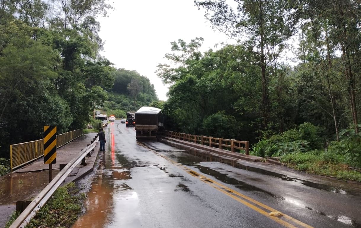 Local onde ocorreu o acidente (Foto: Polícia Militar Rodoviária)