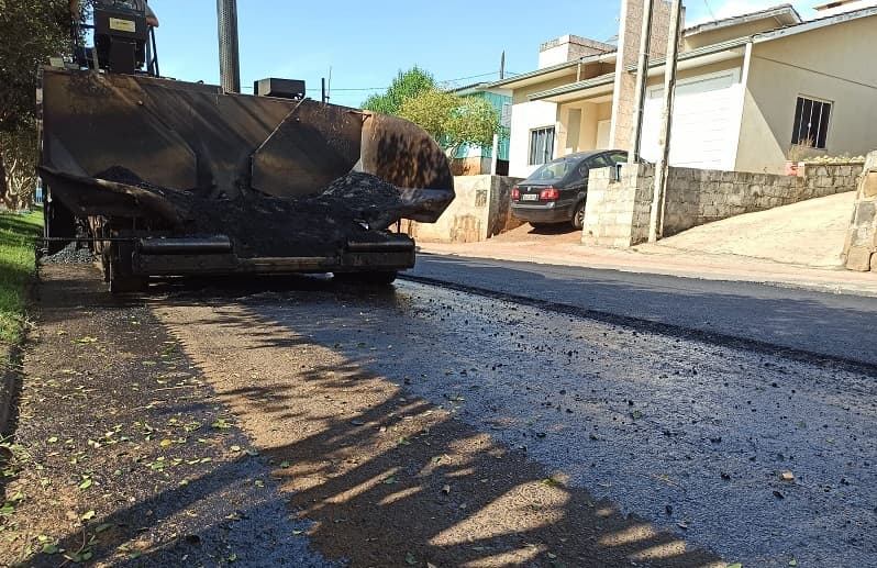 Rua Anita Boaro está sendo recuperada (Foto: Gilmar Bortese)