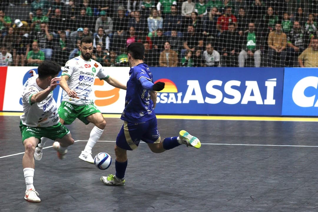 Verdão das Quadras irá enfrentar o Fortaleza, às 11h deste domingo (20) (Foto: @rogersilva_fotografia/Chapecoense Futsal)