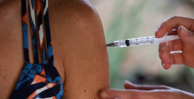 Procura pela vacina bivalente é baixa em Pinhalzinho (Foto: Foto: Walterson Rosa/MS)