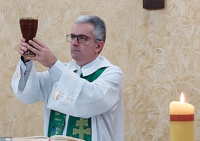 Padre vai comemorar 25 anos de sacerdócio (Foto: Divulgação )