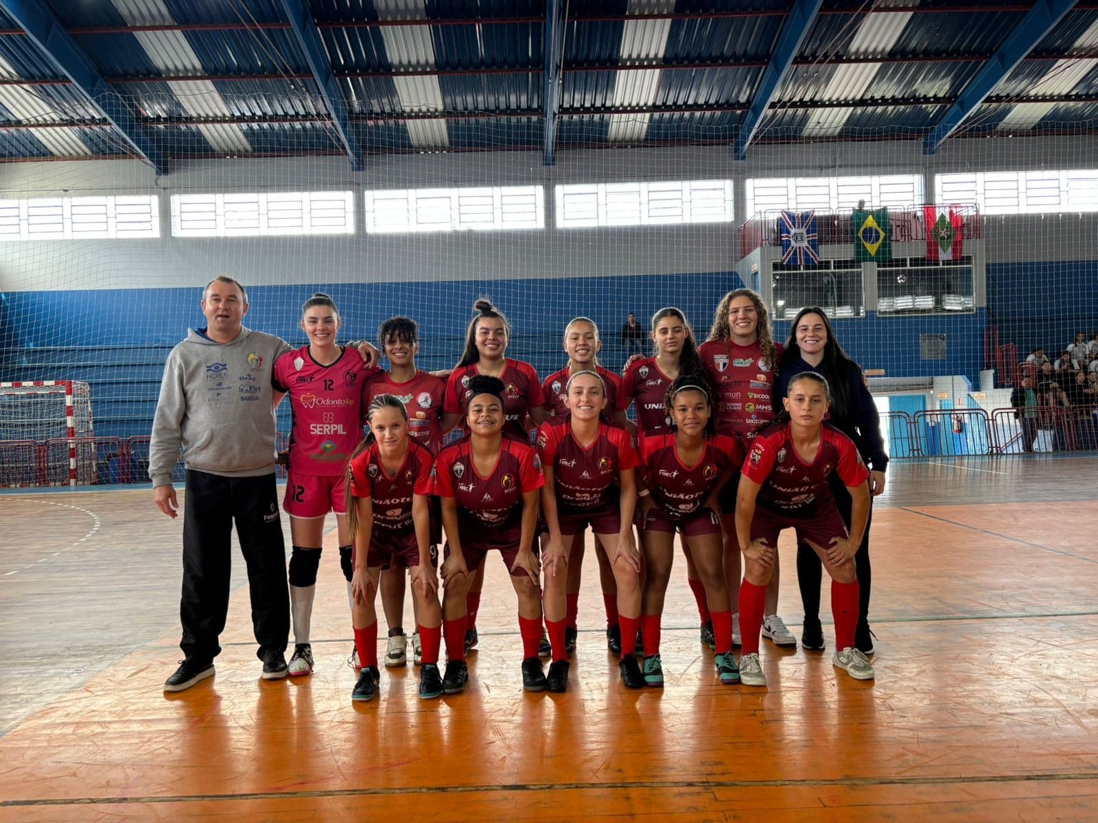 Apeff/FMEC vence todos os jogos e avança às semifinais da Liga Catarinense Sub-16