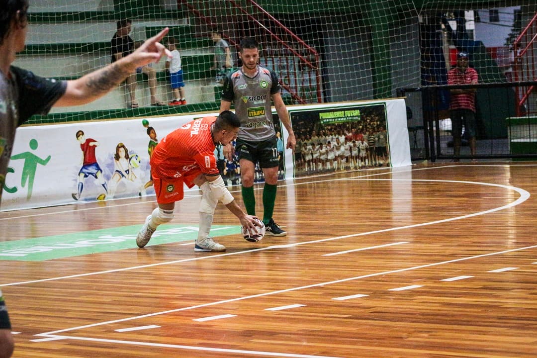 Pinhalense já fez dois jogos-treinos neste ano, contra o Pato Futsal e Maravilha (Foto: Raquel Cristine)