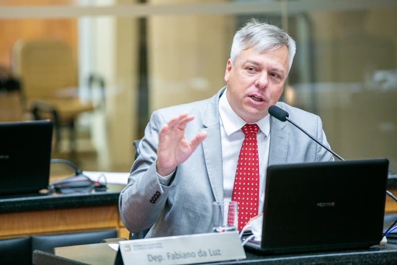 Projeto tem autoria do deputado pinhalense Fabiano da Luz (Foto: Ascom Alesc)