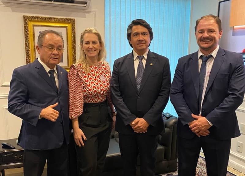 Prefeito Maciel em Brasília (Foto: Ascom)
