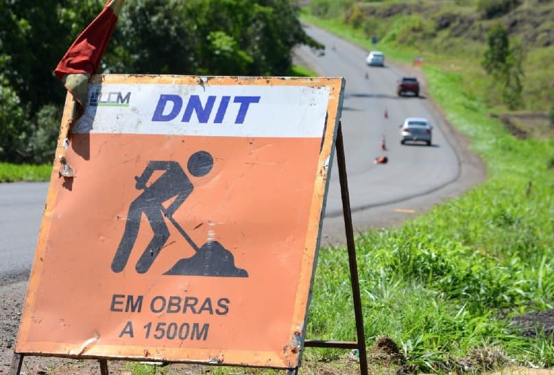 Terça-feira (13) será de detonações de rochas na BR-158, no acesso a Palmitos (Foto: Marcos de Lima / Portal Peperi)