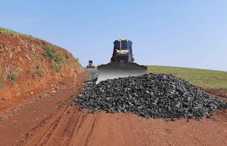 Asfalto será colocado entre comunidades (Foto: Divulgação)