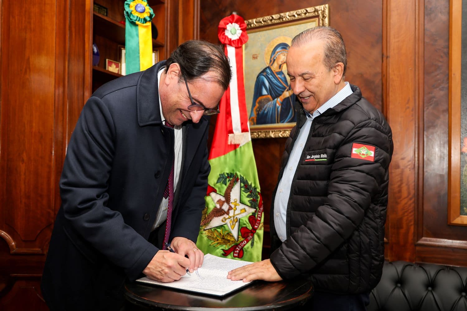 Jorginho Mello reassume o Governo de Santa Catarina após missão internacional (Foto: Roberto Zacarias/Secom)
