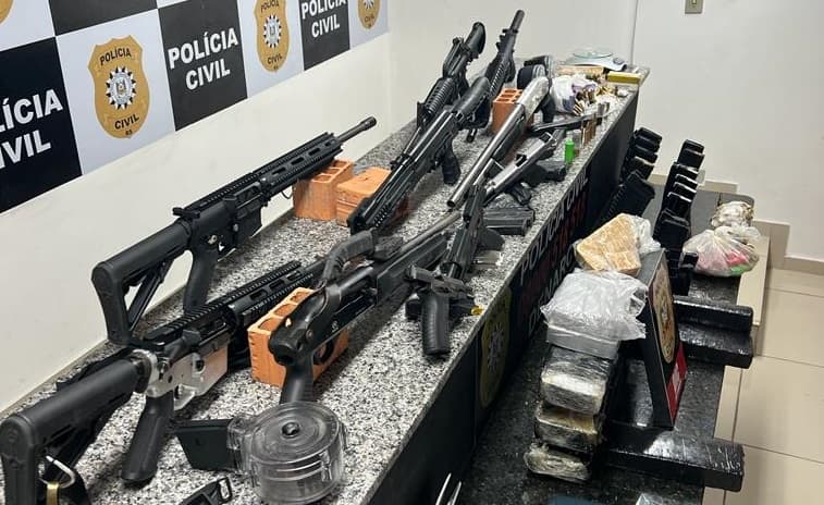 Armas foram apreendidas (Foto: Polícia Civil)