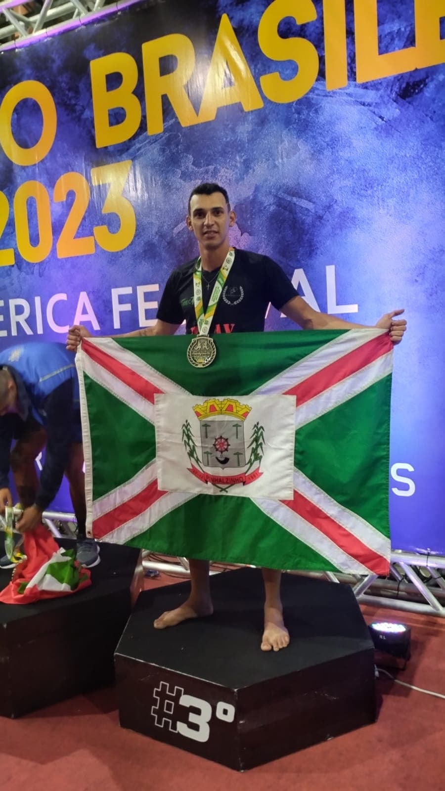 Aluno da FMEC de Pinhalzinho de Muay Thai conquista vaga para o mundial (Foto: FMEC Pinhalzinho)