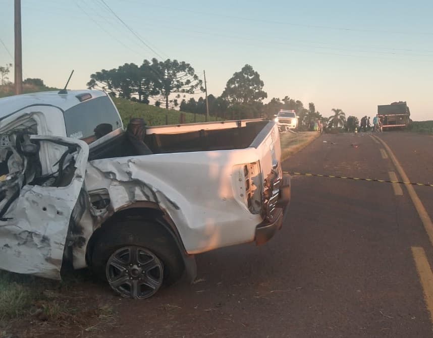 Motorista de caminhonete não resistiu aos ferimentos (Foto: Polícia Militar Rodoviária)