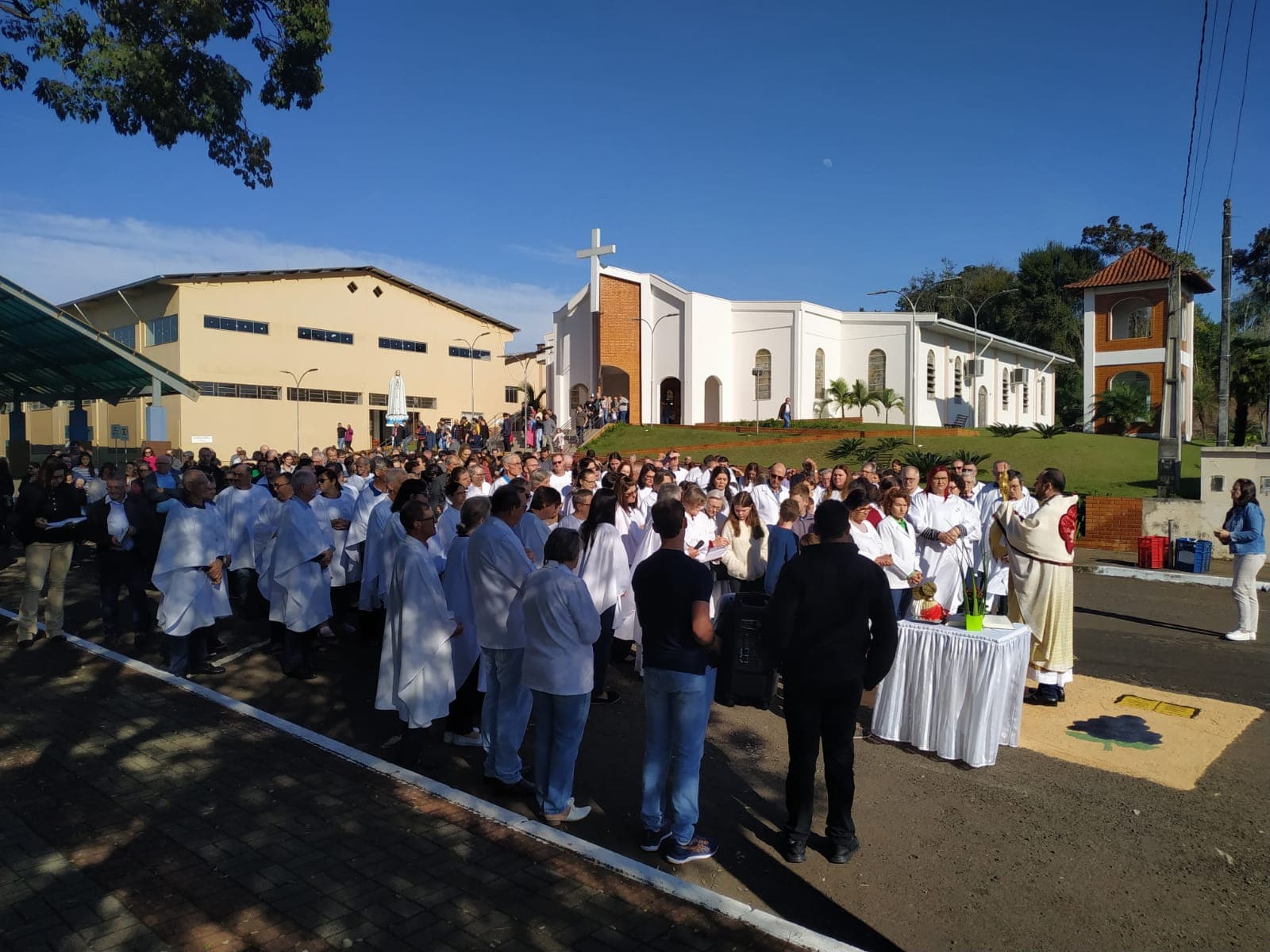 A celebração contou com procissão (Foto: Gilmar Bortese)
