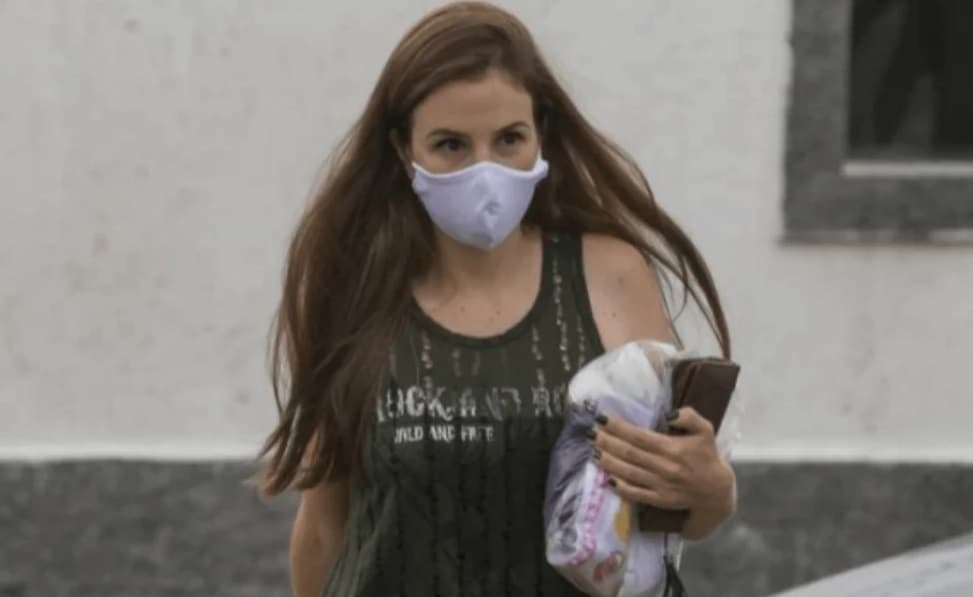 Suzane chegou a ir a uma igreja e disse que gostaria de ser missionária (Foto: Reprodução / TV Vanguarda)