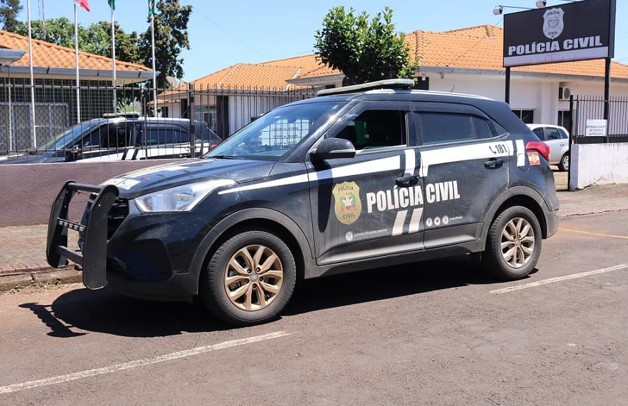 Prisão aconteceu com o apoio de policiais de outras cidades (Foto: Henrique Paulo Koch)