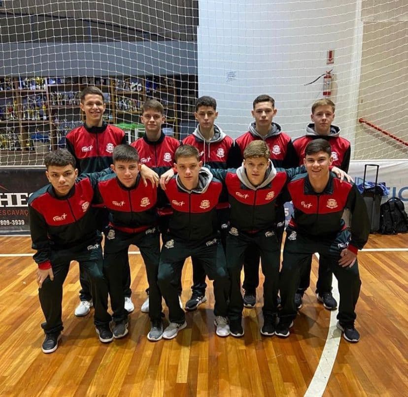 Sub 17 de Pinhalzinho disputará fase estadual do Jesc (Foto: Divulgação)