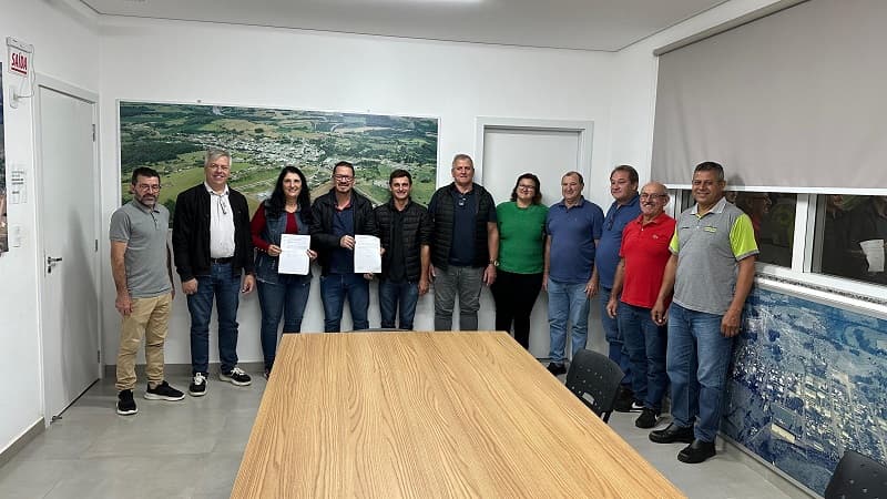 Águas Frias recebe emenda do deputado Fabiano da Luz (PT) (Foto: Divulgação)