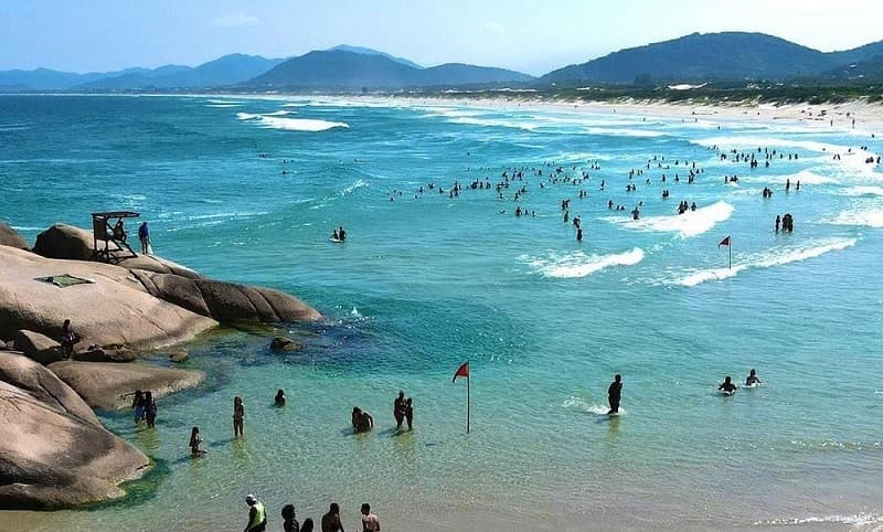 Praia da Joaquina na capital de Santa Catarina (Foto: Adronesfloripa)