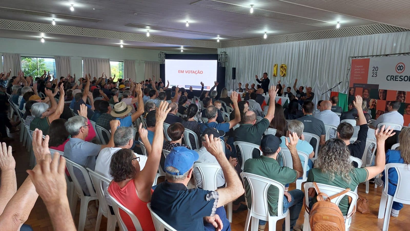 Encontro será no salão paroquial, a partir das 19h (Foto: Divulgação/Cresol)