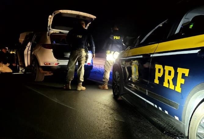 Perseguição acabou após mais de uma hora de fuga (Foto: PRF)