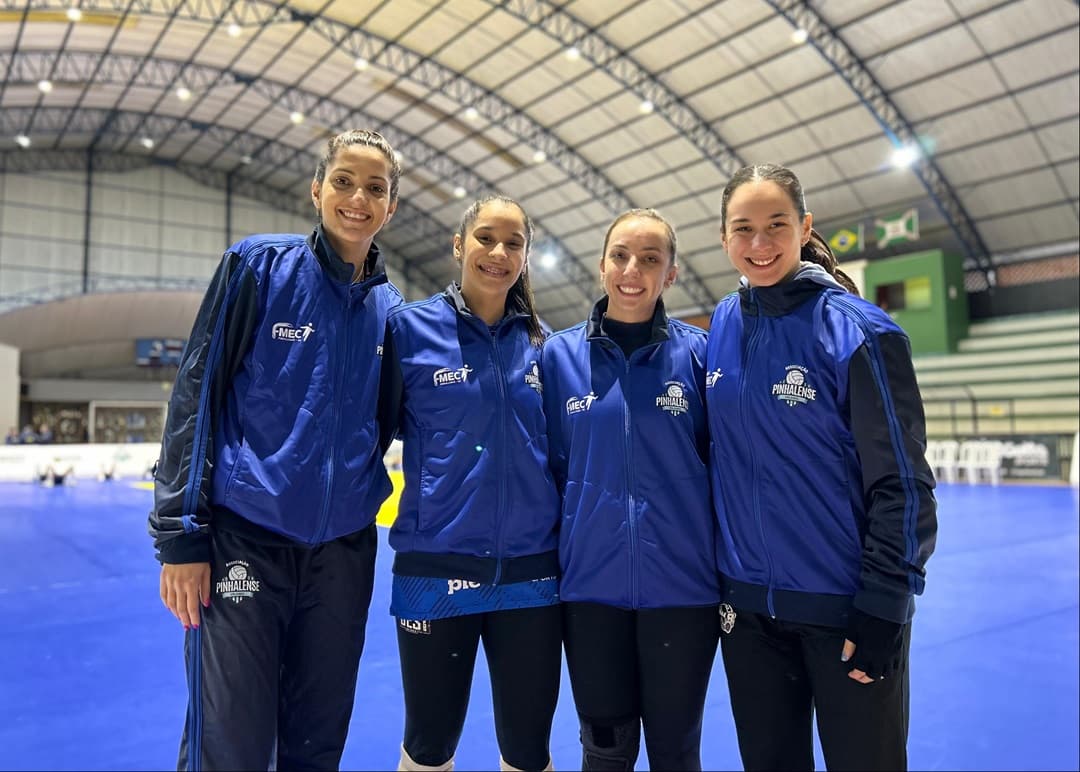 Priscila, Amanda, Bruna e Julia comentaram sobre a expectativa para o jogo (Foto: Renan Ribeiro)