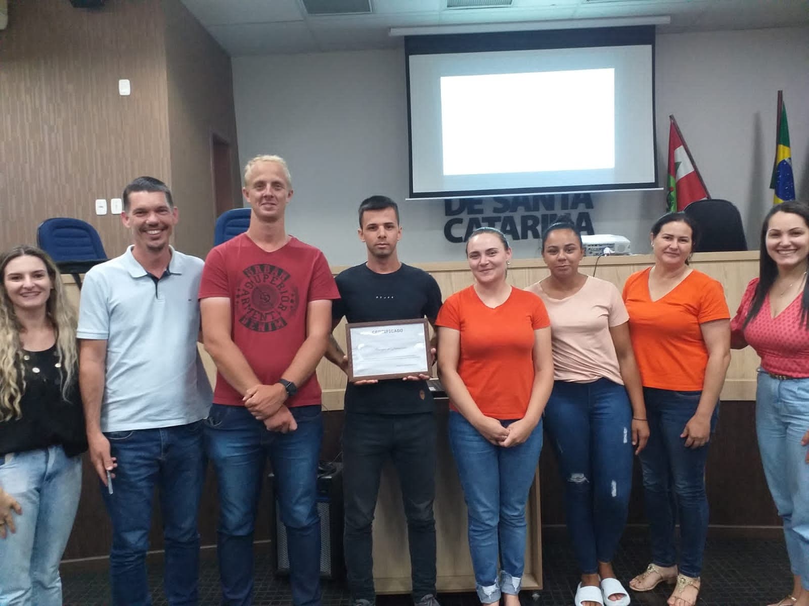 Programa da Dengue de Pinhalzinho recebe reconhecimento pelas ações realizadas no município (Foto: Divulgação )