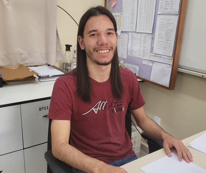 Estudante de Nova Erechim, Victor Conto, está fazendo pela primeira vez a prova do Enem (Foto: Reprodução )