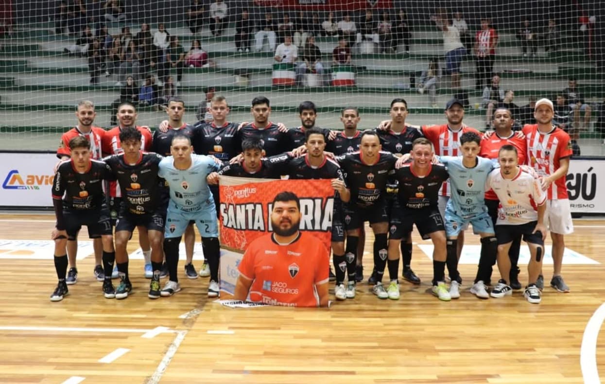 Santa Maria fez seu primeiro jogo em casa na competição (Foto: Alan Kucmanski)