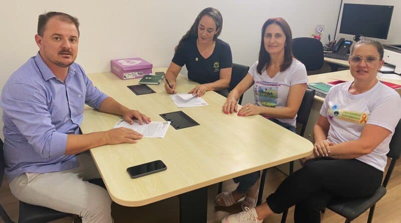 Saudades renova contrato com APAE por mais sete meses (Foto: Ascon Saudades )