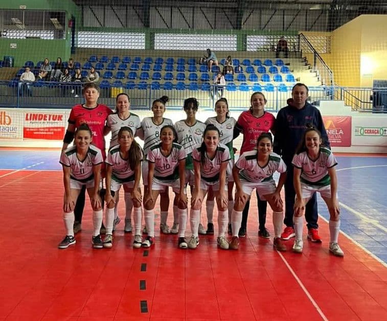 Time feminino de Pinhalzinho vem se destacando na temporada (Foto: Divulgação)