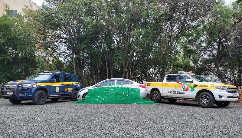 Grande quantidade de drogas é apreendida em Caçador (Foto: PRF)