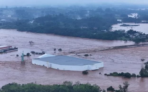 Cidade sofre com temporais (Foto: Divulgação)