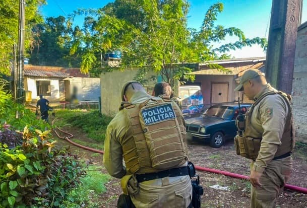 Morador terminou preso (Foto: Marcos de Lima)