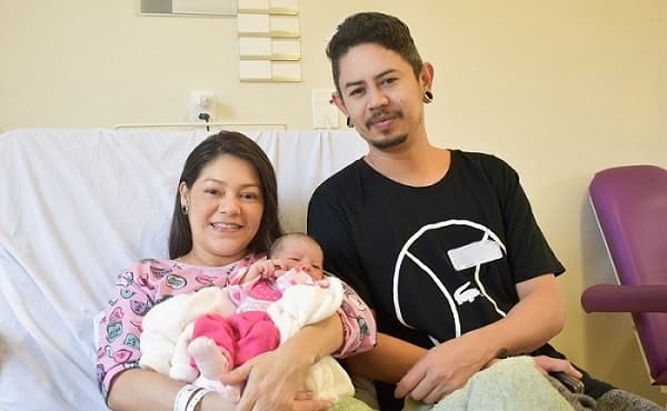 Casal esperava ansioso pela primeira filha (Foto: Hospital Santo Antônio)
