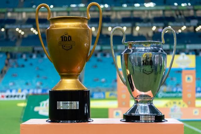 Dupla Grenal entra em campo neste final de semana em busca da vaga à final do gauchão (Foto: Foto: Jeferson Guareze/AGIF)