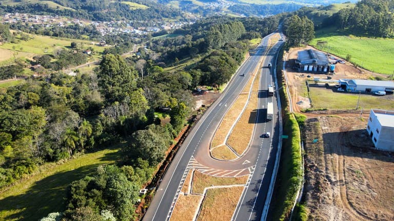 Nova Itaberaba, Palmitos e Cunha Porã foram beneficiadas (Foto: DNIT)