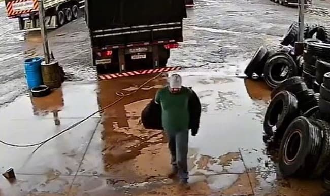 Anjo da guarda estava de prontidão no dia (Foto: Divulgação)